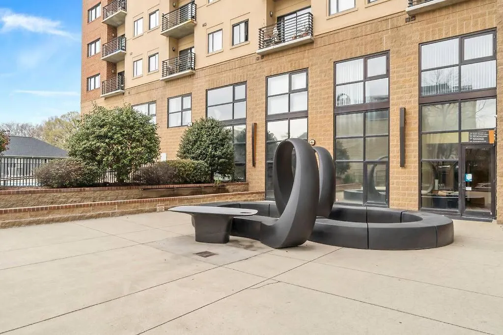 Cozy Condo @ Charlotte Nc! W/Pool- Walk To Uptown 0*,