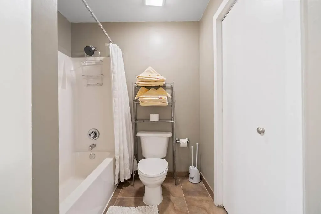 Cozy Condo @ Charlotte Nc! W/Pool- Walk To Uptown 0*,  Estados Unidos da América