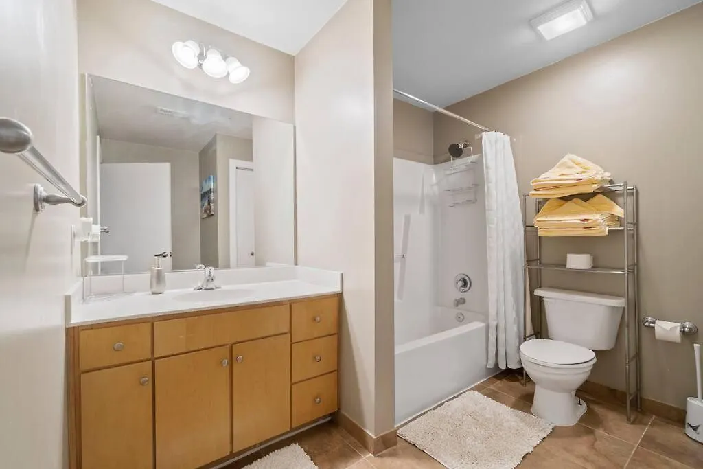 Cozy Condo @ Charlotte Nc! W/Pool- Walk To Uptown Apartamento