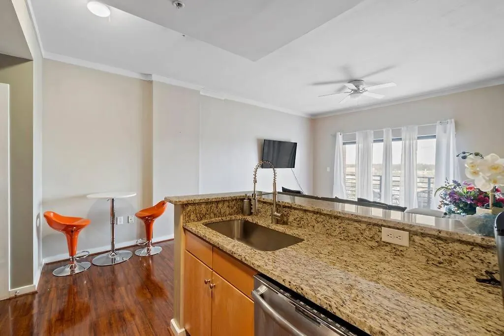 Apartmán Cozy Condo @ Charlotte Nc! W/Pool- Walk To Uptown