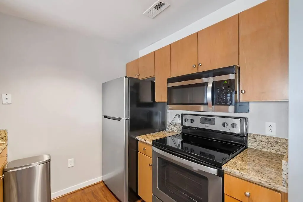Cozy Condo @ Charlotte Nc! W/Pool- Walk To Uptown Apartmán